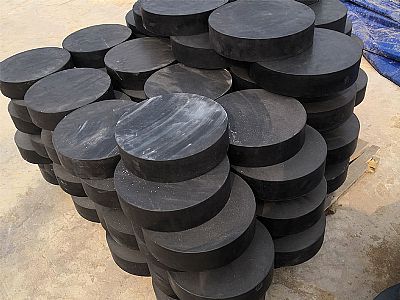 汇川区板式橡胶支座由若干层橡胶片与薄钢板经加压硫化